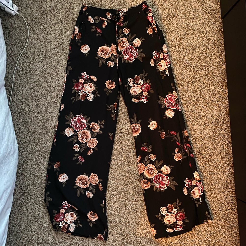 Floral wide leg pants